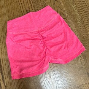 😍 super cute gym shorts!